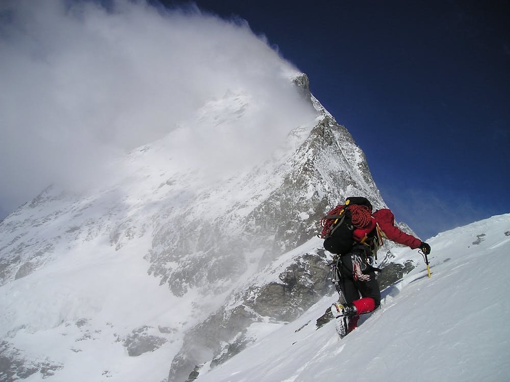 The History of Mount Everest Expeditions