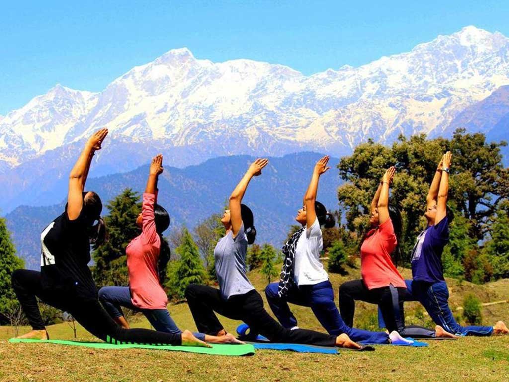 Yoga and Meditation Retreats in the Himalayas